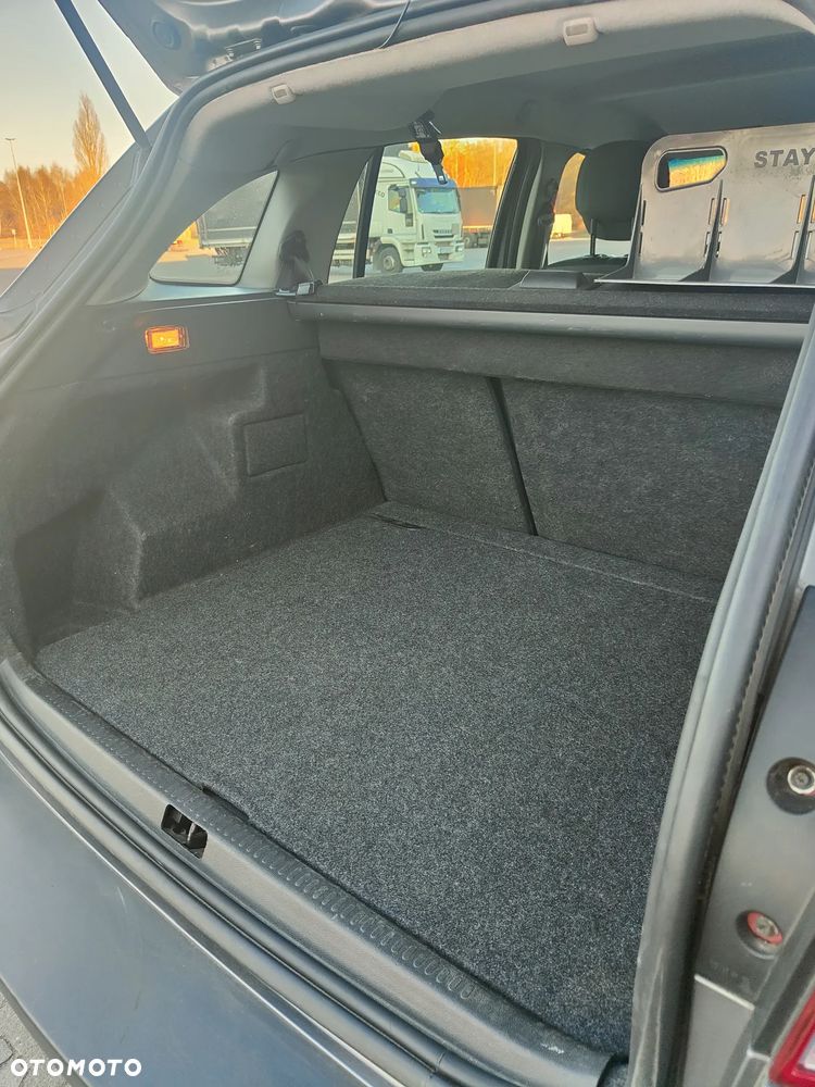 Renault Clio 1.2 16V TCE Alize - 20