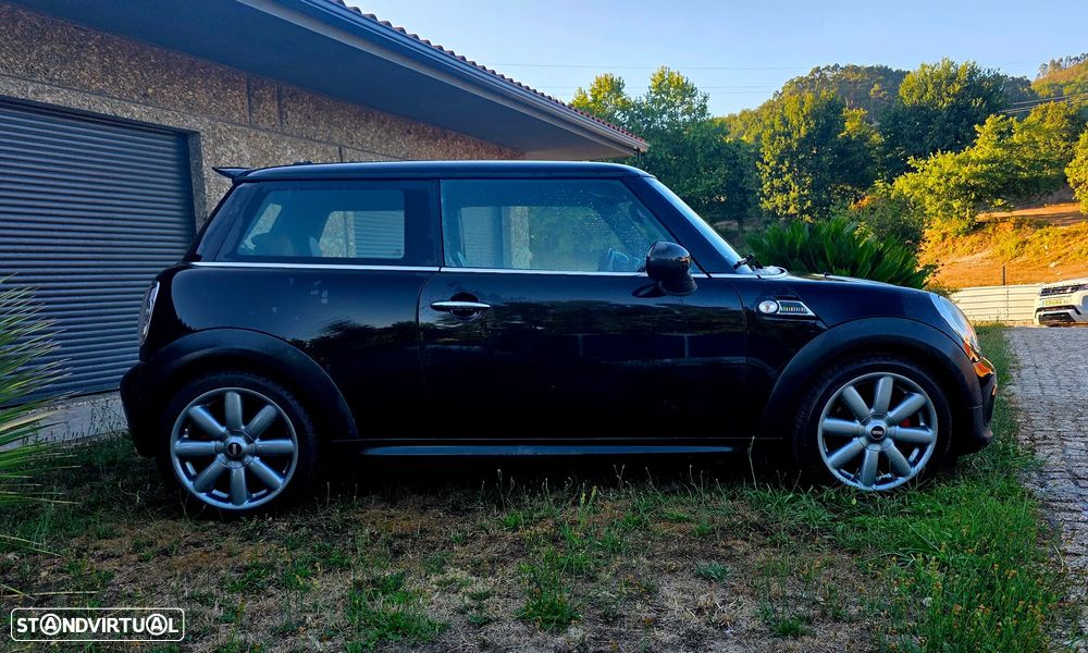 MINI 3 Portas Cooper D - 16