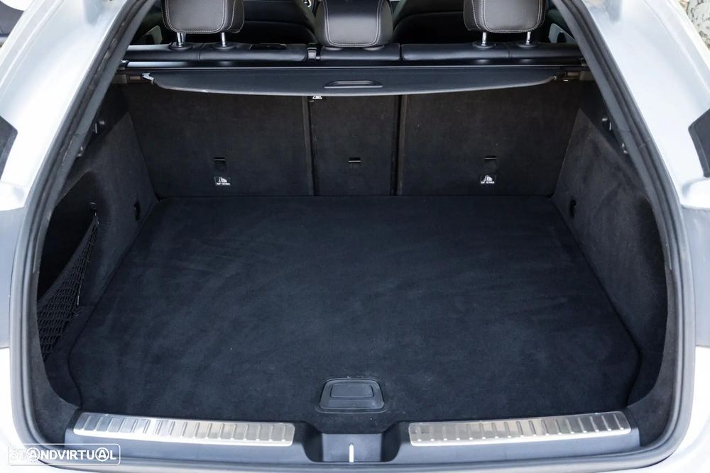 Mercedes-Benz GLC 300 e Coupe 4Matic - 61
