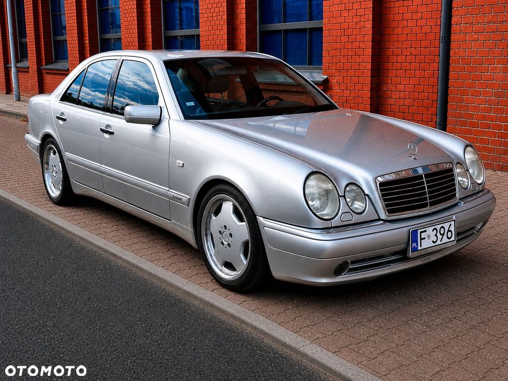 Mercedes-Benz Klasa E - 14