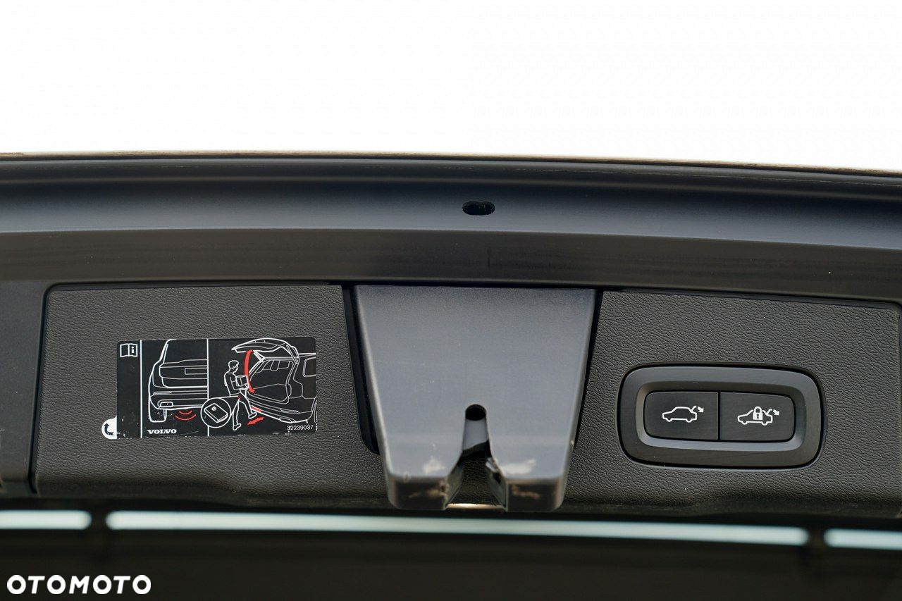 Volvo XC 60 D4 Inscription - 17