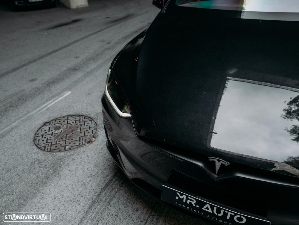 Tesla Model X 100D - 33