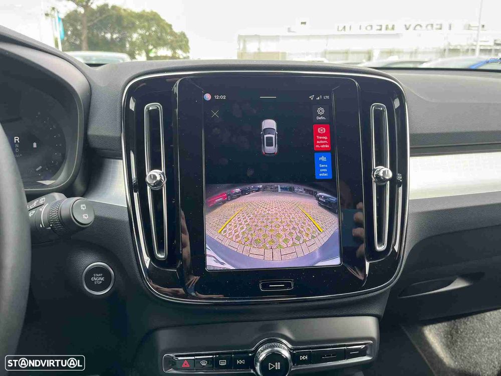 Volvo XC 40 2.0 B3 Plus Dark - 6