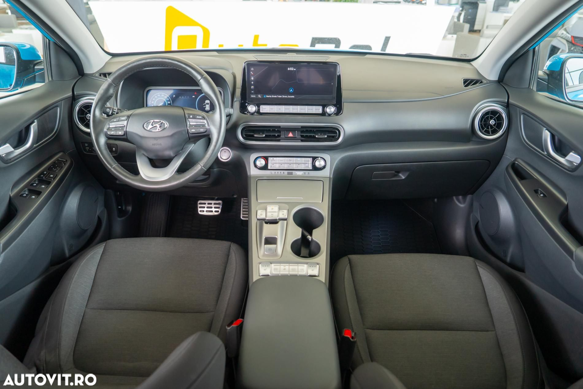 Hyundai KONA - 12