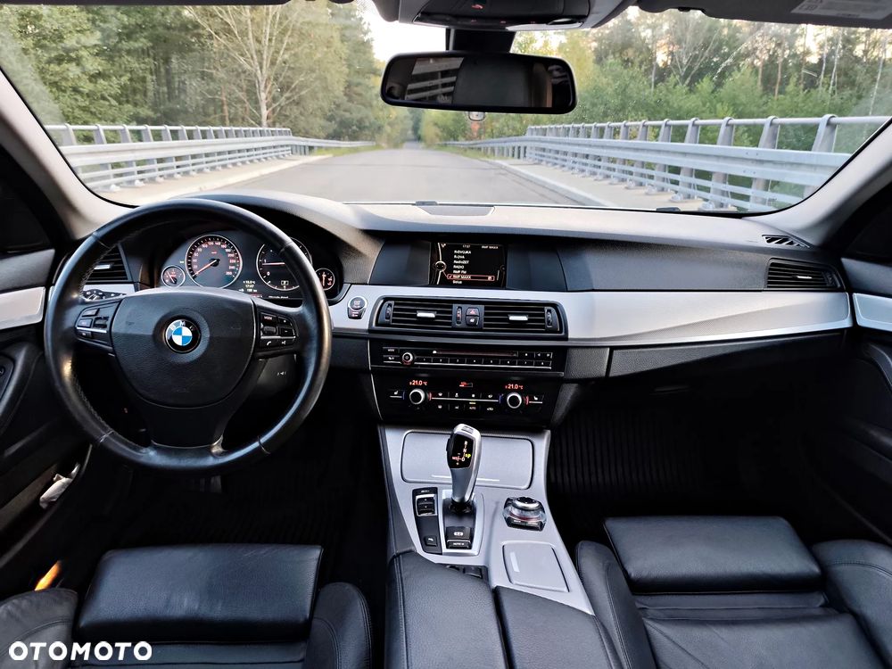 BMW Seria 5 520d Luxury Line - 7