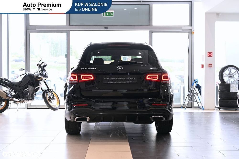 Mercedes-Benz GLC - 22