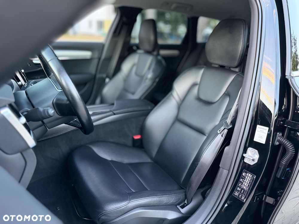 Volvo V90 D4 Geartronic Momentum - 24