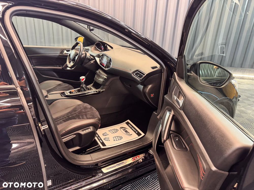 Peugeot 308 1.6 e-THP S&S GTi by Sport - 20
