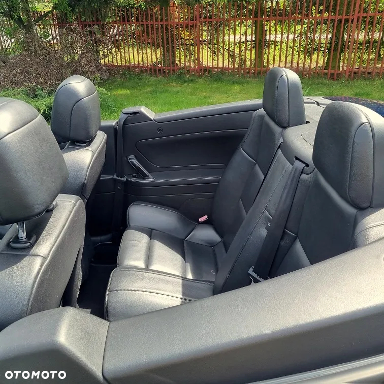 Peugeot 307 CC 2.0 HDi Intense - 16