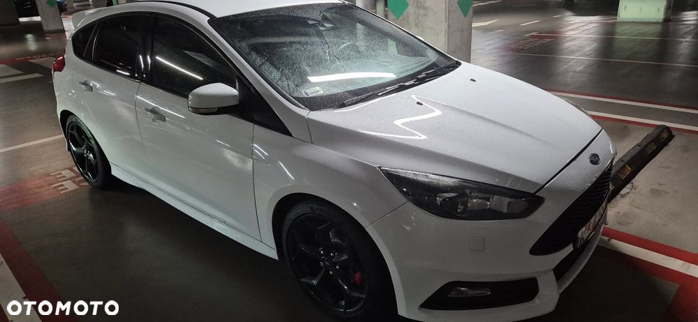 Ford Focus 2.0 EcoBoost ST - 3