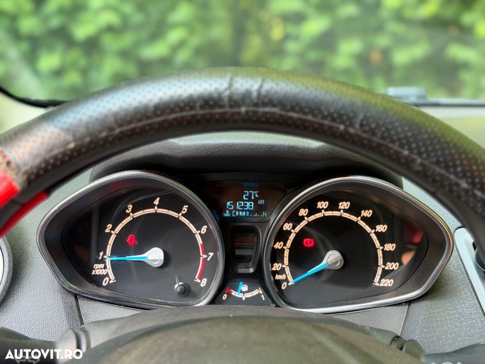 Ford Fiesta 1.0 Start Stop Titanium - 8