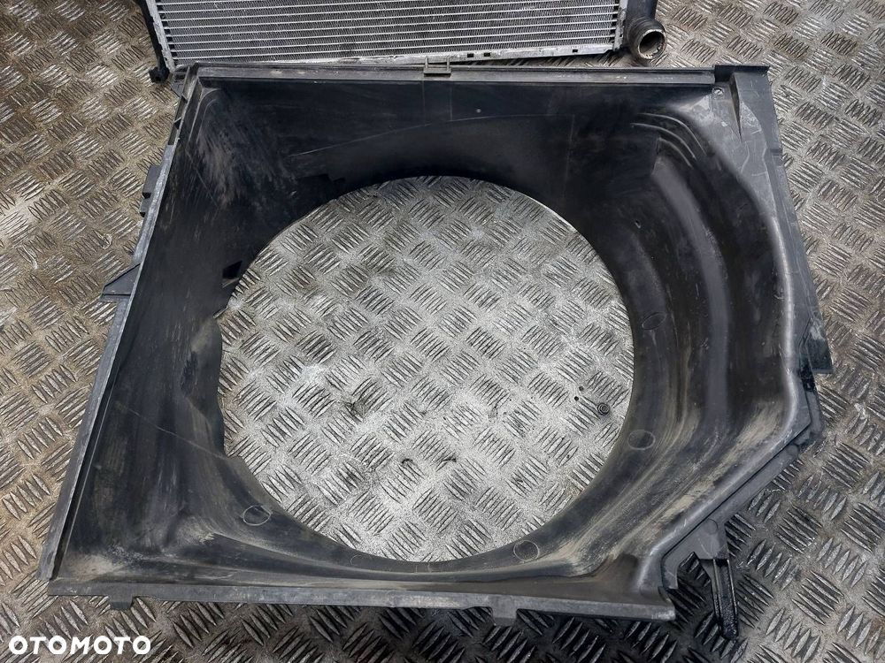 CHŁODNICA WODY + OBUDOWA WENTYLATORA BMW E46 LIFT 320D 2.0 D M47 2249371 - 4