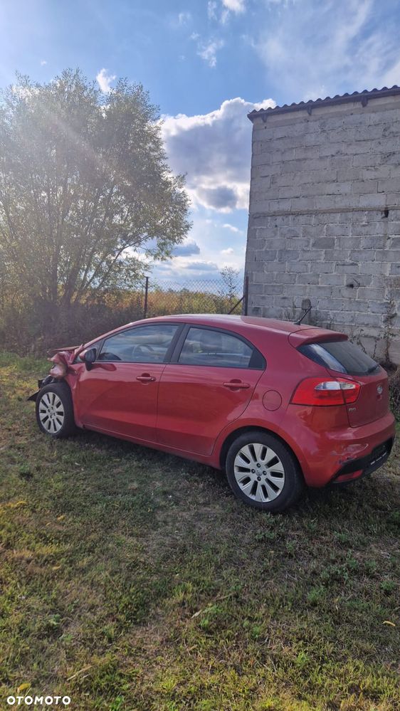 Kia Rio 1.4 M - 7