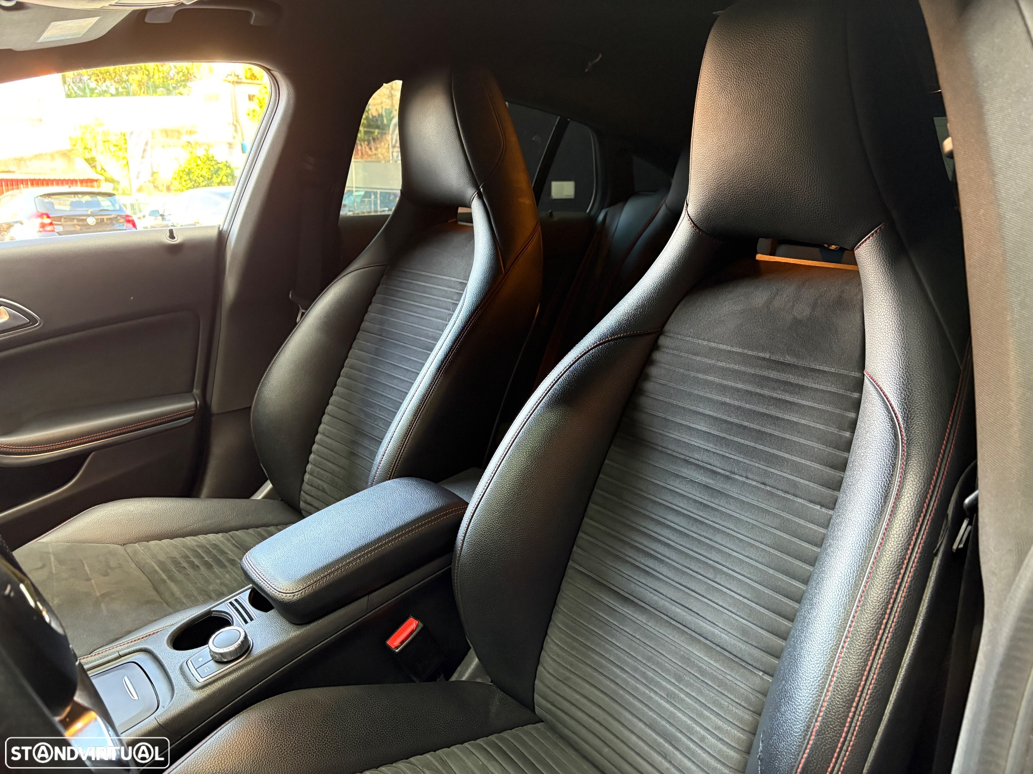 Mercedes-Benz CLA 200 d Shooting Brake AMG Line Aut. - 35