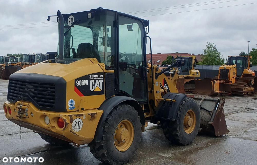 Caterpillar 906M - 4