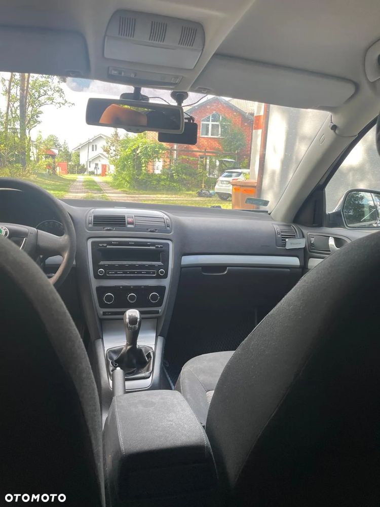 Skoda Octavia 1.6 TDI Ambiente - 6