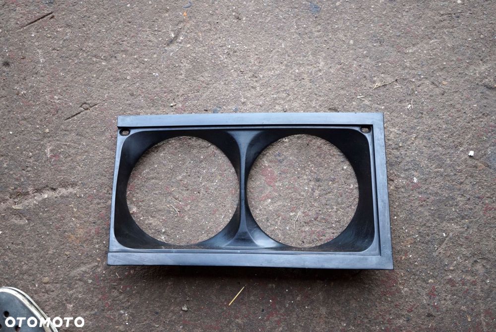 RAMKA OBUDOWA 125P MR83 REFLEKTORA OKULAR LEWA FSO 1983-1991 - 1