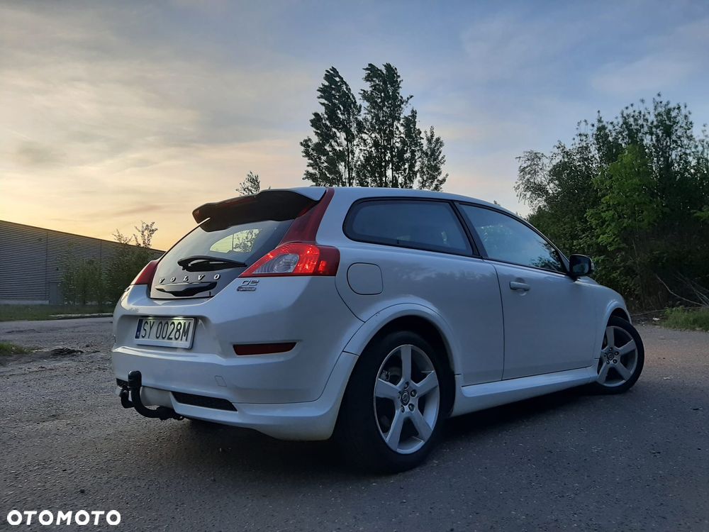 Volvo C30 D2 R-Design - 5