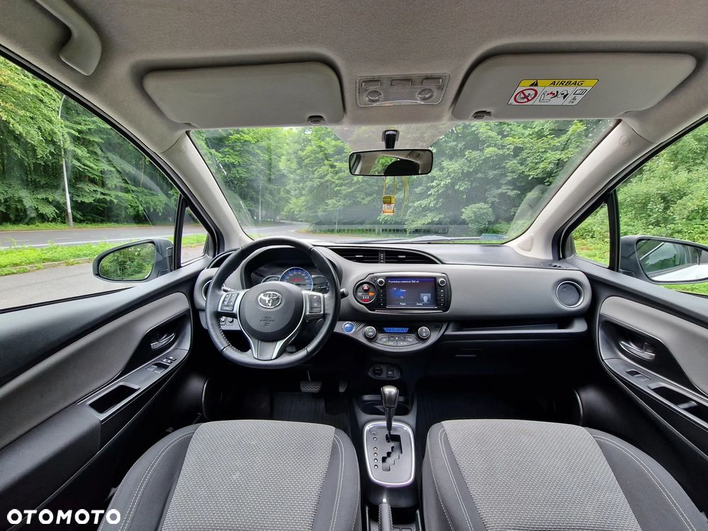 Toyota Yaris Hybrid 100 Active EU6 - 3