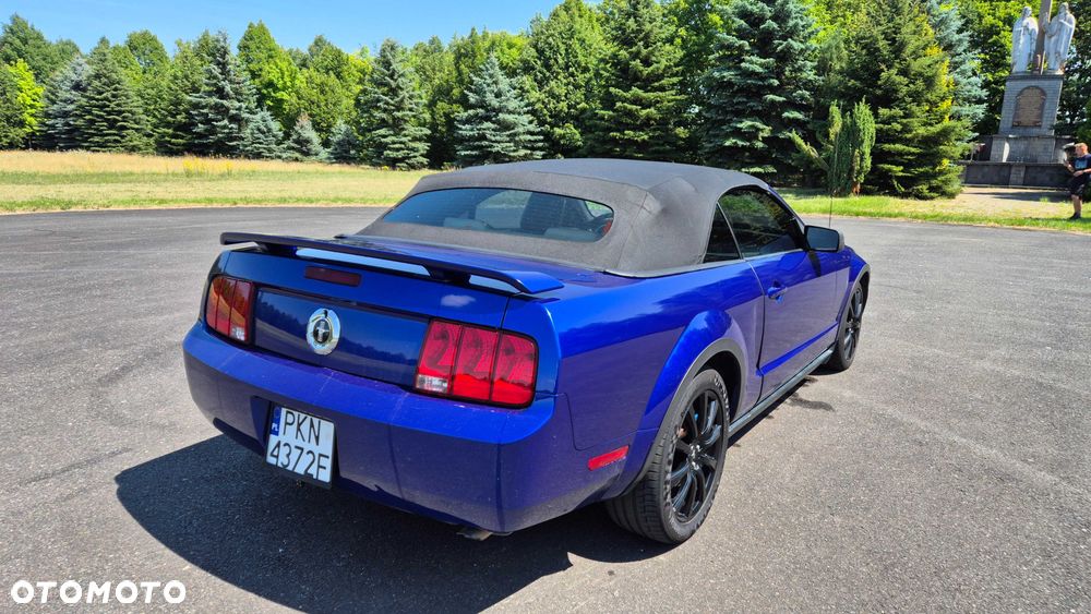 Ford Mustang - 3