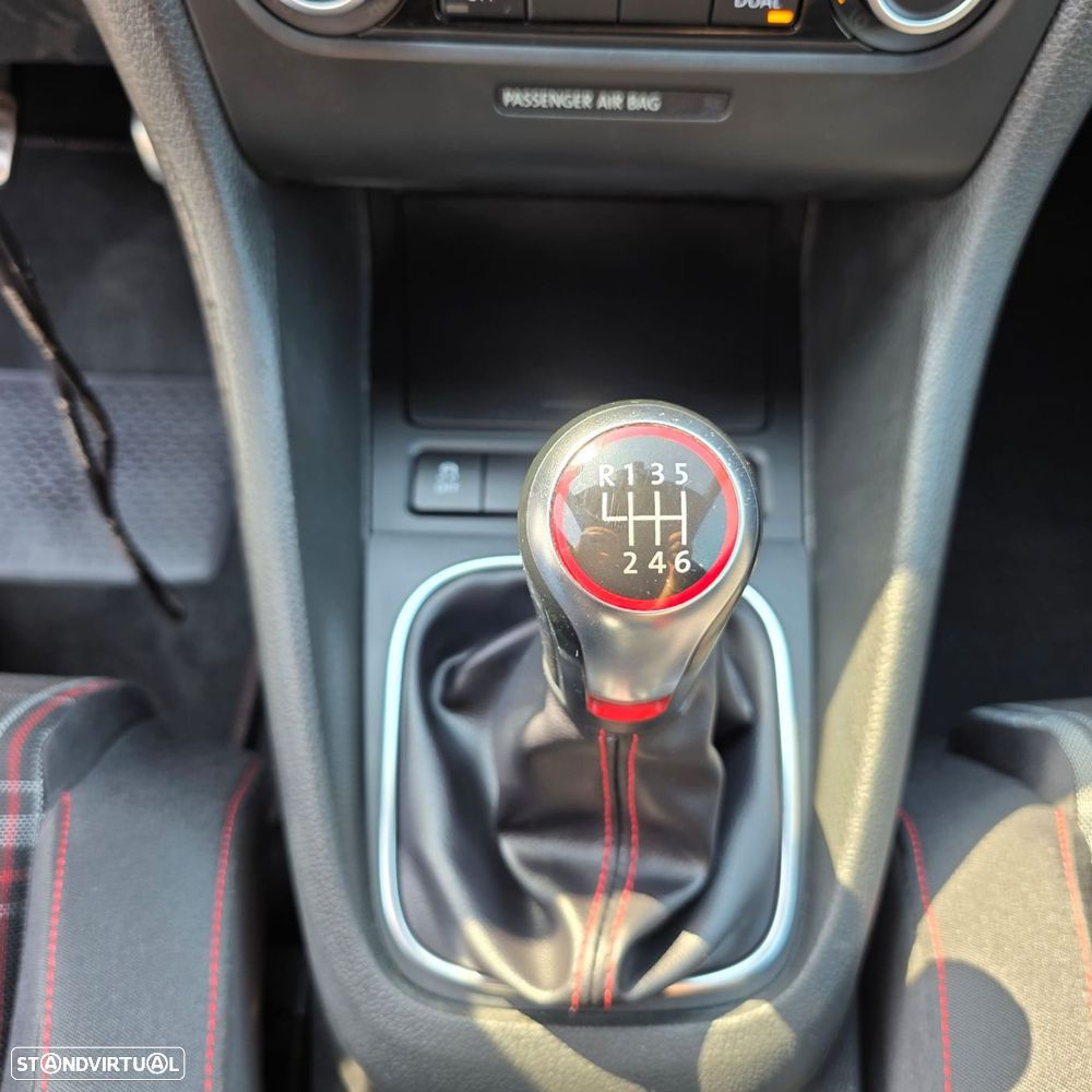 VW Golf 2.0 TSi GTI - 7