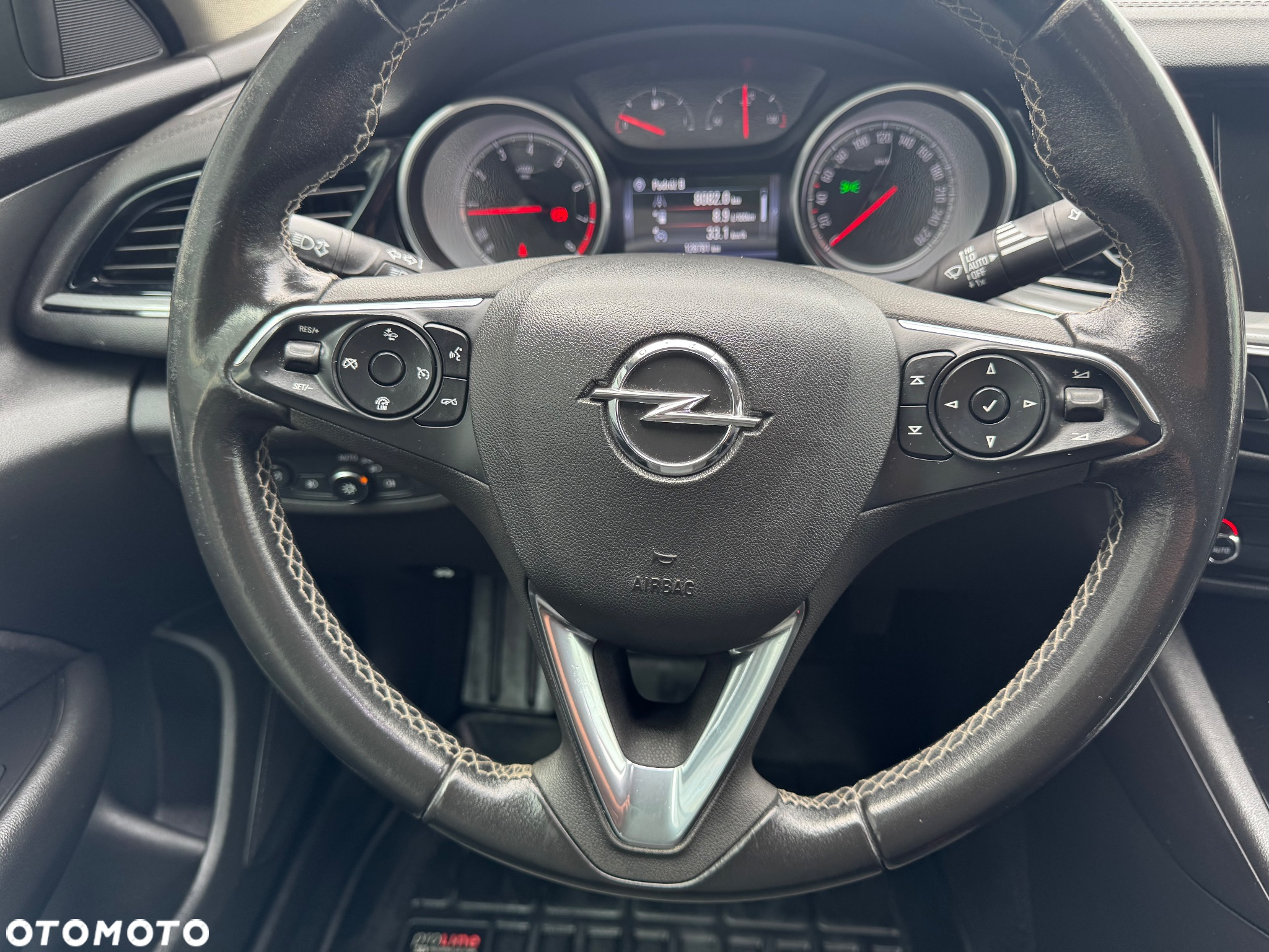 Opel Insignia 1.5 T Exclusive S&S - 9