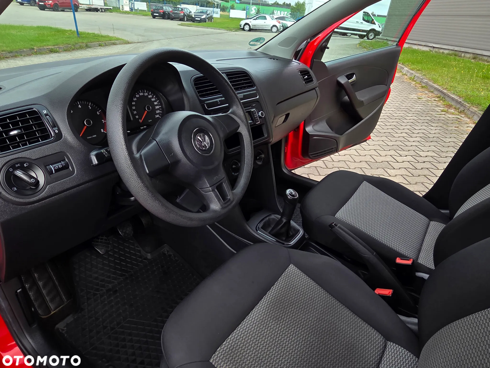 Volkswagen Polo 1.2 Comfortline - 28