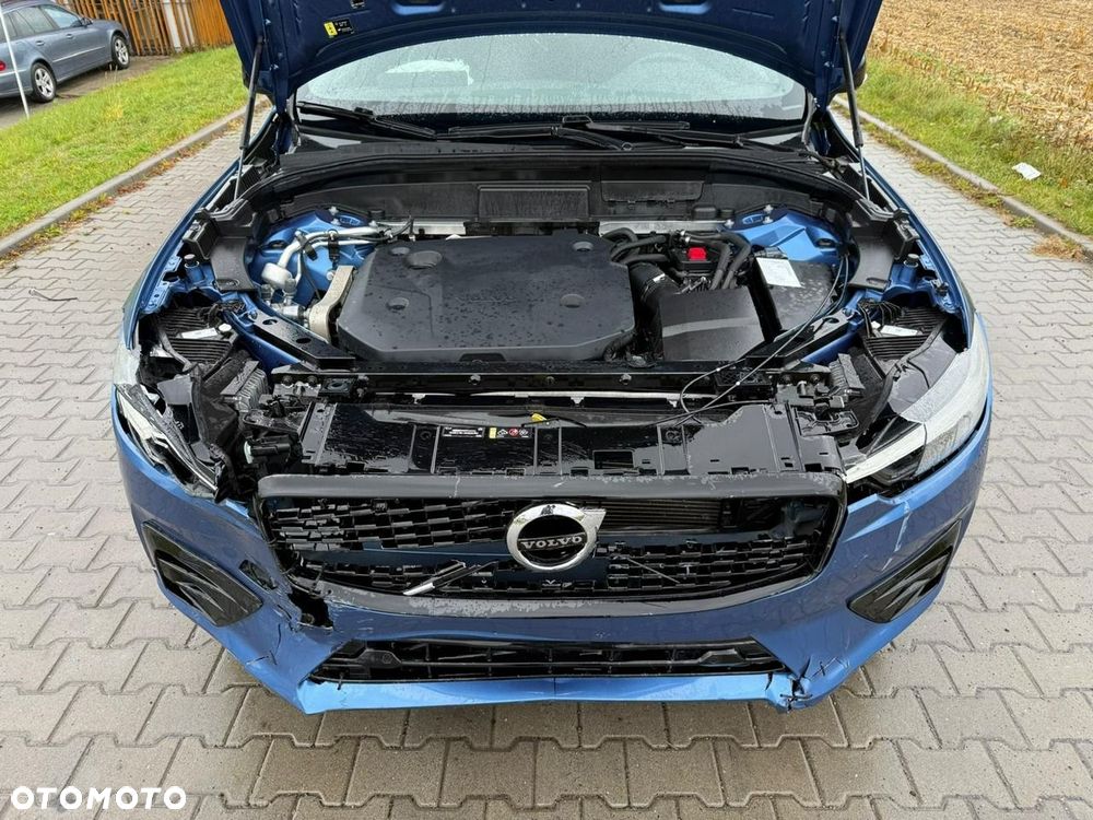 Volvo XC 60 B4 D AWD Geartronic RDesign - 9