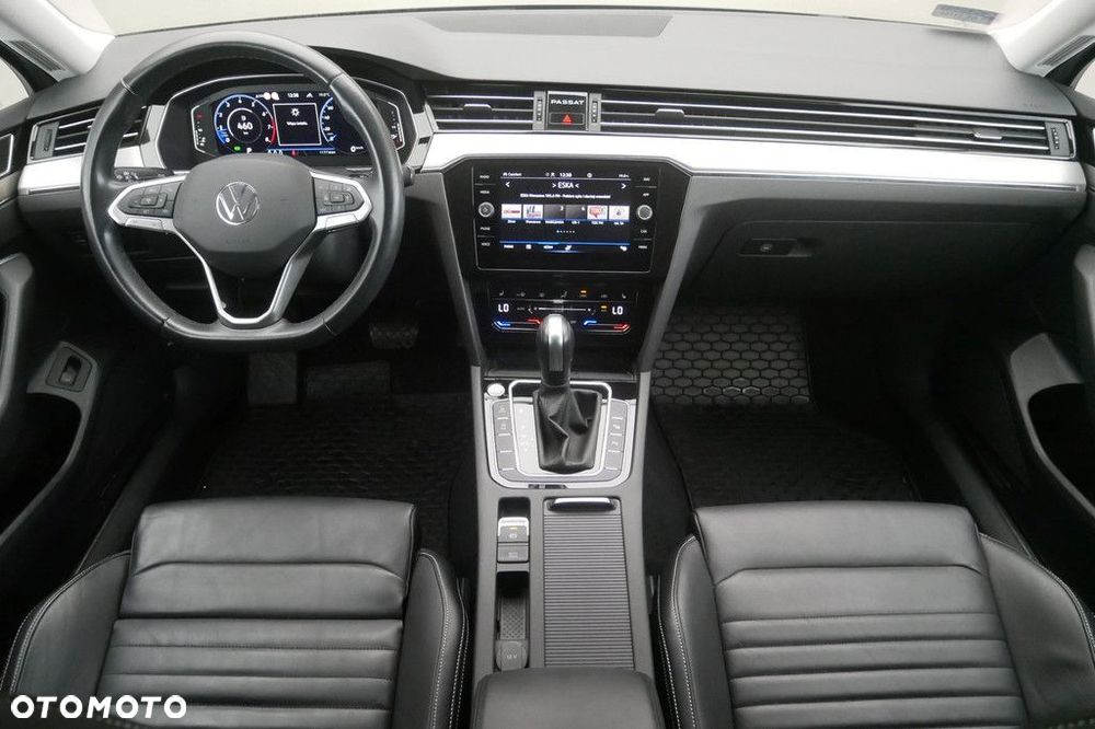 Volkswagen Passat 2.0 TSI Elegance DSG - 8
