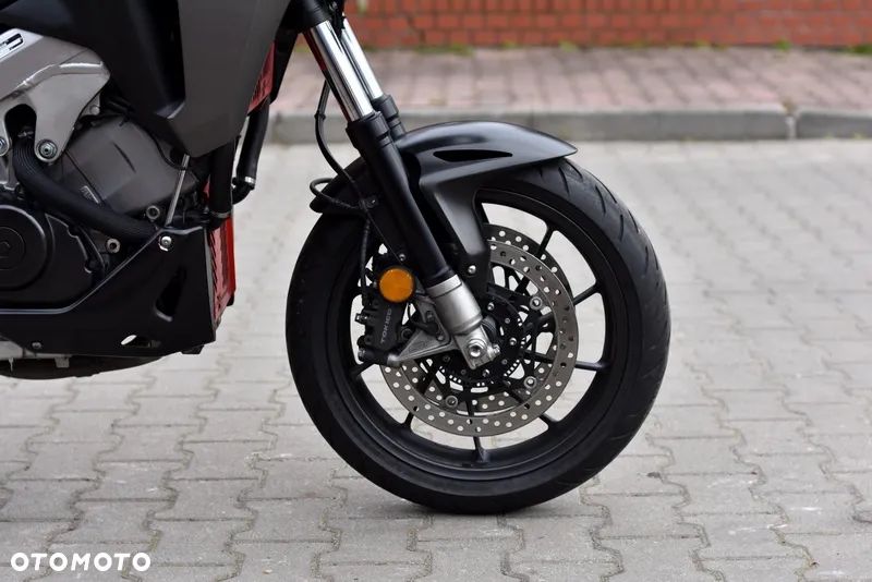 Honda VFR - 7