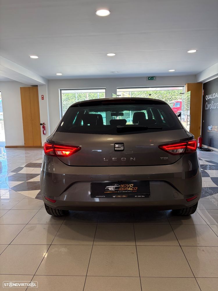SEAT Leon 1.6 TDI S&S Style - 6