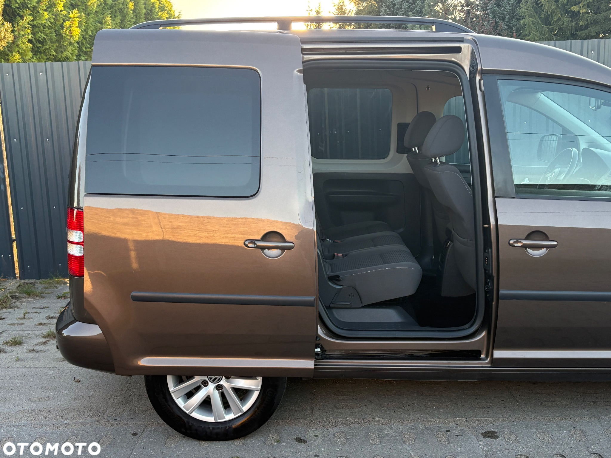Volkswagen Caddy 1.6 TDI Comfortline DSG - 16