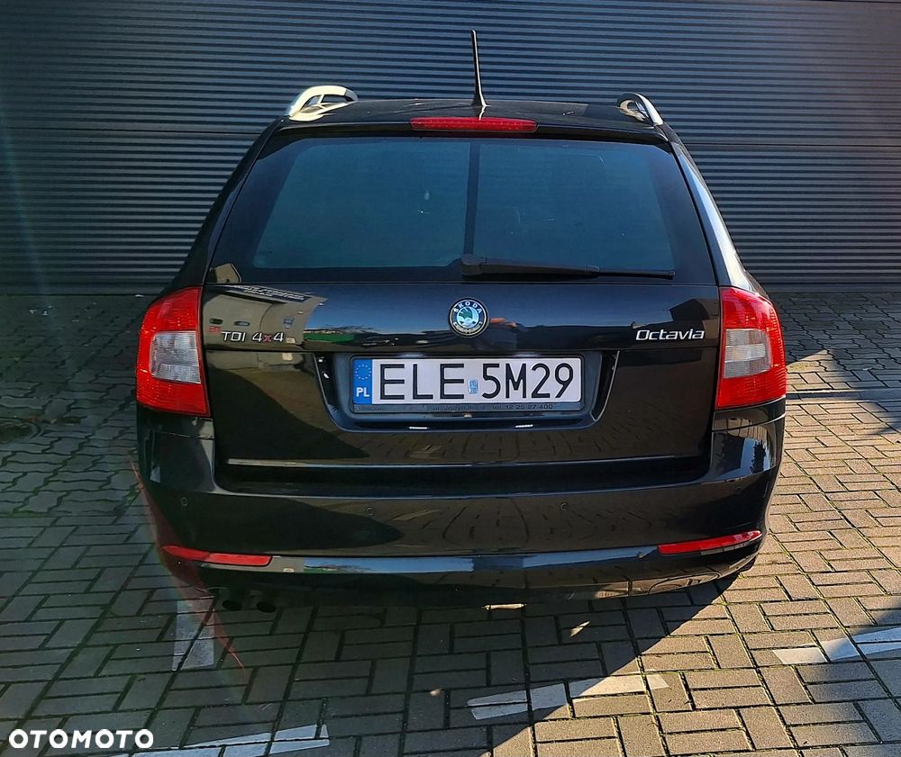 Skoda Octavia 2.0 TDI DPF 4x4 Elegance - 3