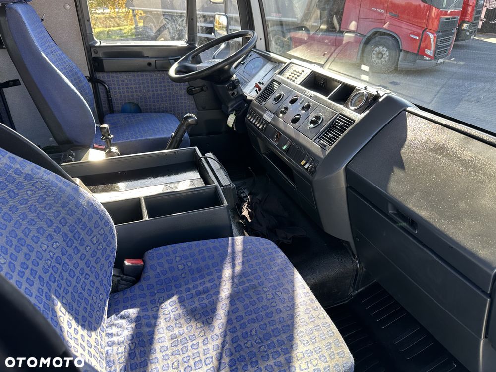 MAN LE 18.220 Wywrotka 3-stronna HDS HIAB 085 - 20