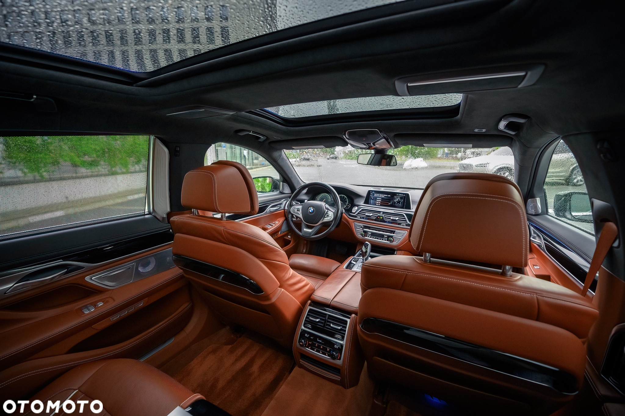 BMW Seria 7 750i - 23