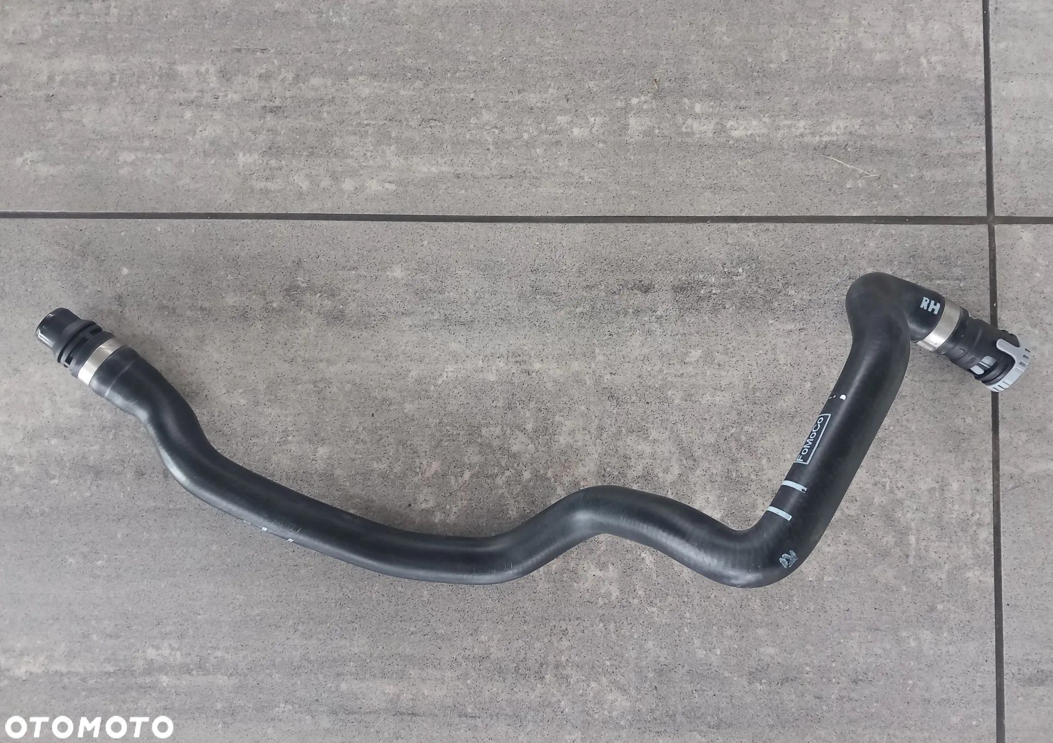 Przewód elastyczny nagrzewnicy wody prawa strona Ford C-Max, Focus, Kuga 1870389 - 1