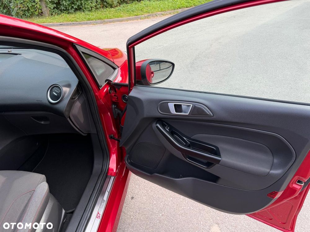 Ford Fiesta 1.0 EcoBoost S&S ST-LINE - 13
