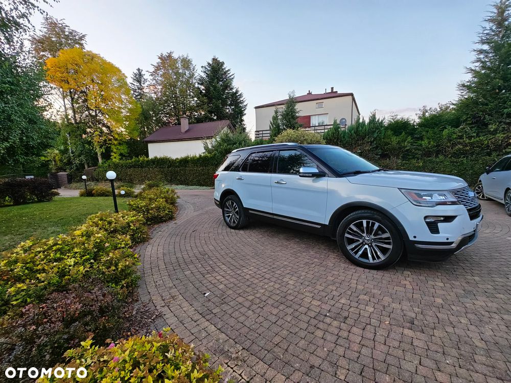 Ford Explorer - 36