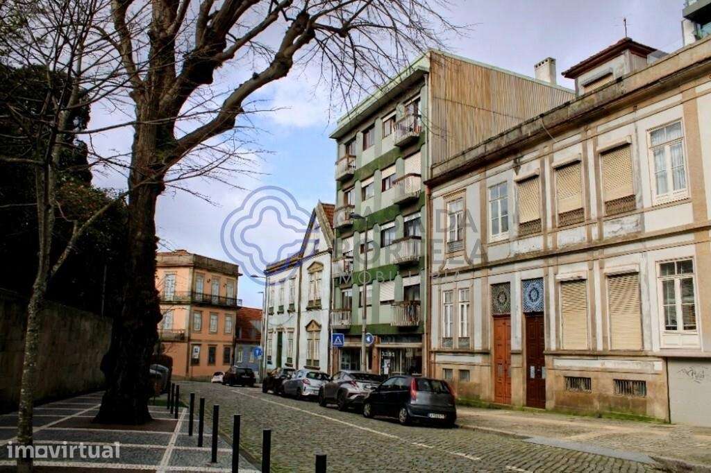 Edifício de Época junto ao Palácio de Cristal – Projeto Aprovado para - Grande imagem: 2/26
