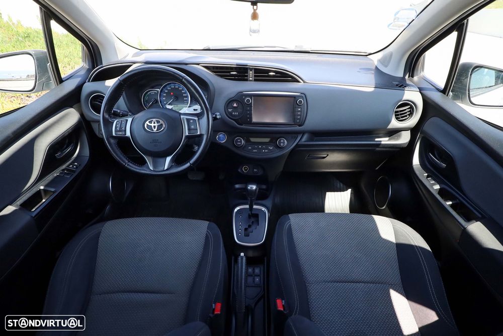 Toyota Yaris 1.5 HSD Active - 11