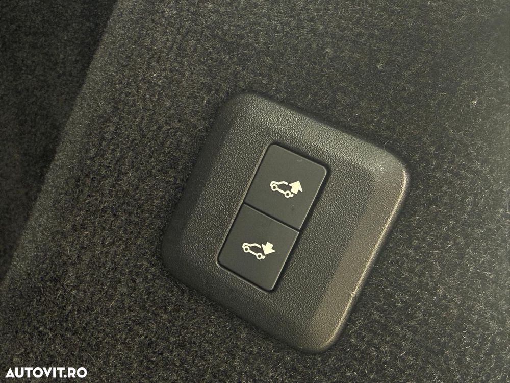 Land Rover Range Rover Sport 2.0 L PHEV HSE Silver - 32