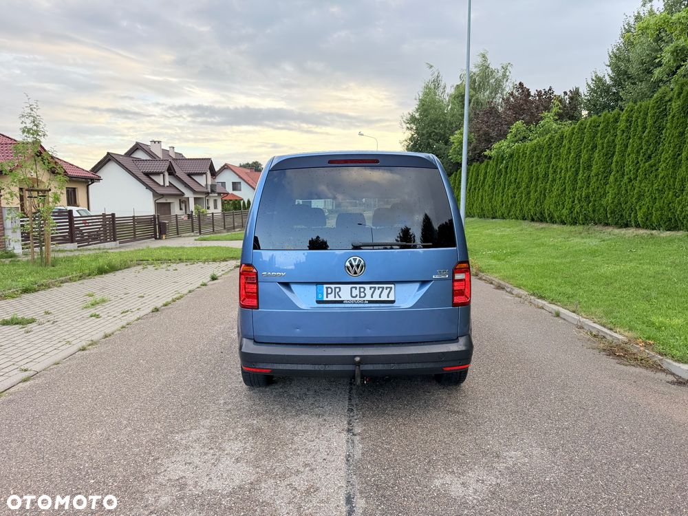 Volkswagen Caddy - 10