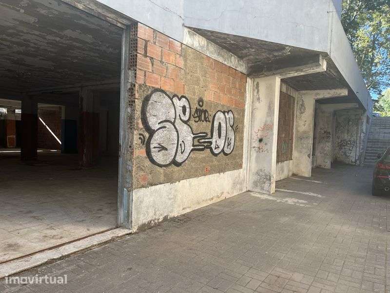 Espaço Comercial – APROX. 900 m² - Grande imagem: 2/8