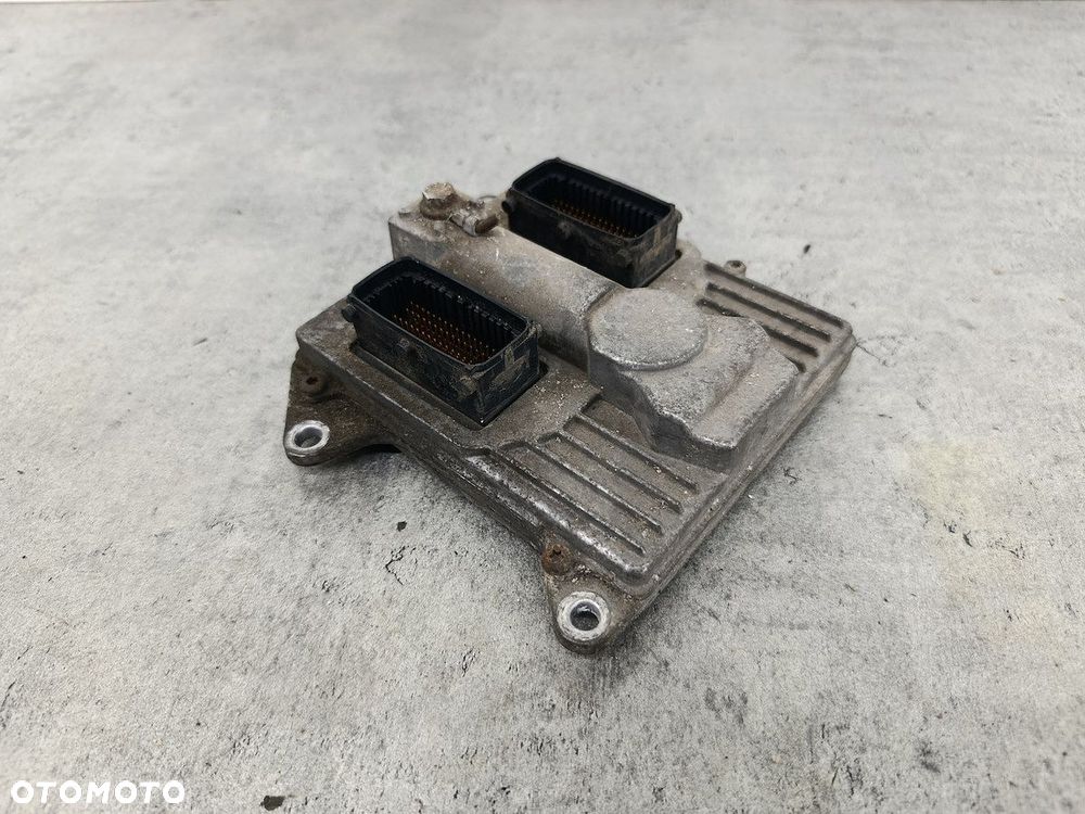 KOMPUTER, STEROWNIK OPEL SIGNUM 55558138 5WK91105  2.2 DIRECT 155KM - 3