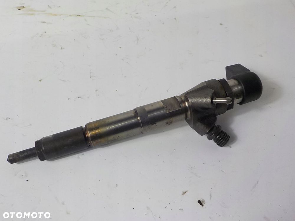 RENAULT WTRYSKIWACZ A2C59513484 DACIA DUSTER I 1.5 DCI 11R CONTINENTAL - 2