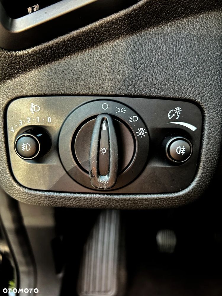 Ford Kuga 1.5 EcoBoost 2x4 Titanium - 20