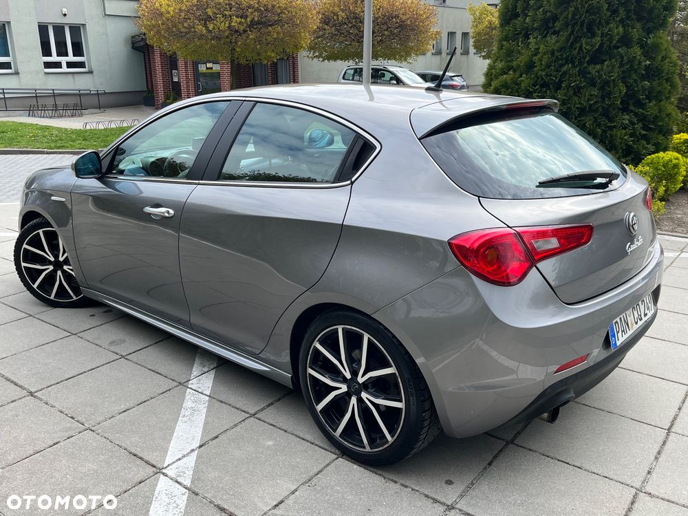 Alfa Romeo Giulietta 1.4 TB 16V Multiair Collezione - 11