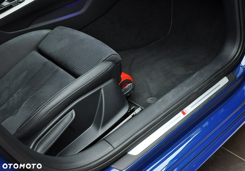 Audi A4 Limousine - 21