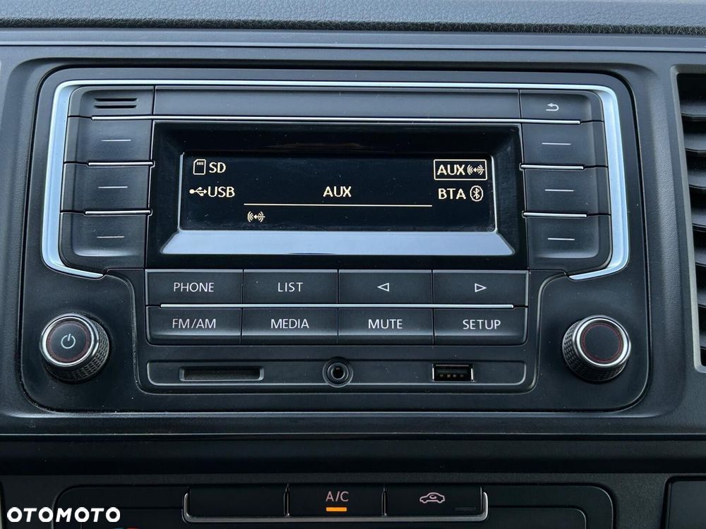 Volkswagen Transporter T6 TDI L2H1 - 23