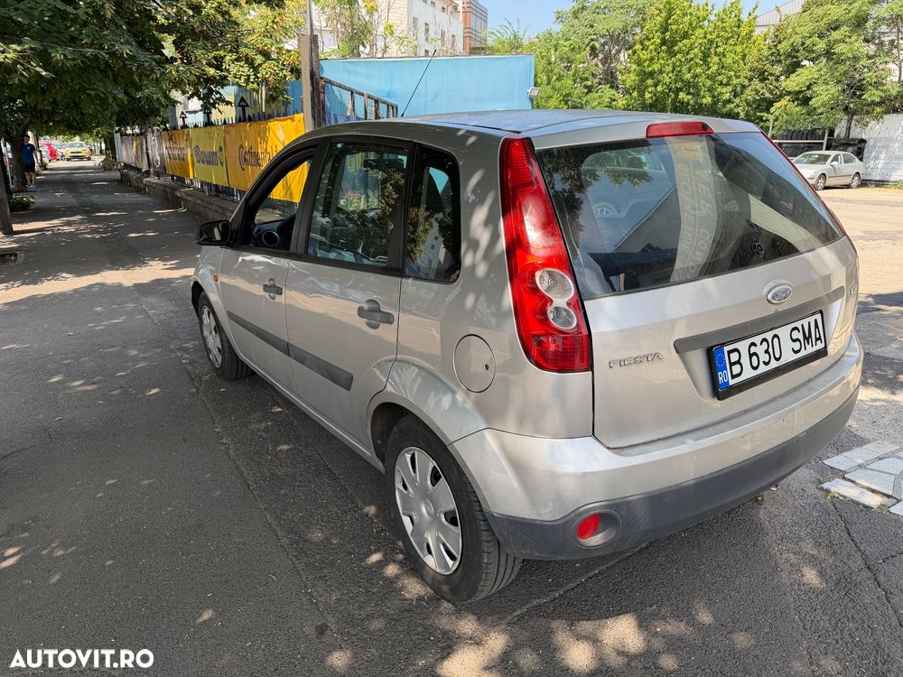 Ford Fiesta 1.4 TDCI Comfort - 4